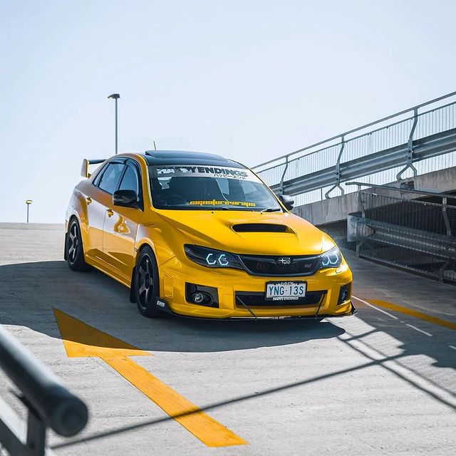 Windshield Banner - She Makes Me Smile 60" (Cut-Out Letters) - Image 4